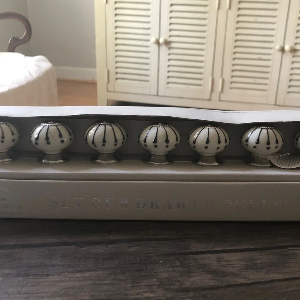White Home Storage Organizer